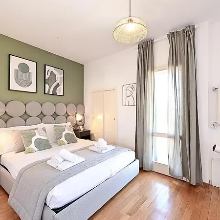 Daire Beautiful Near Piazza Navona! *